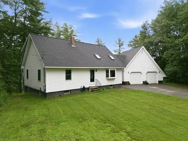 48 Foss Hill RD, Benton, ME 04901