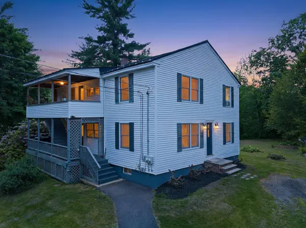 8 Paul AVE, Waterville, ME 04901