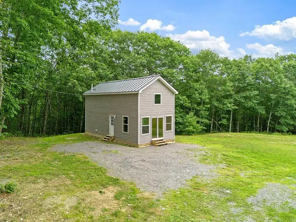 212 Ross Hill RD, Saint Albans, ME 04971