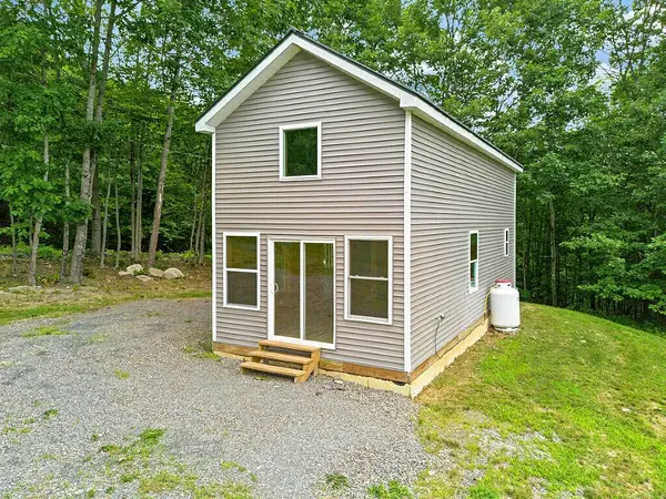 212 Ross Hill RD, Saint Albans, ME 04971