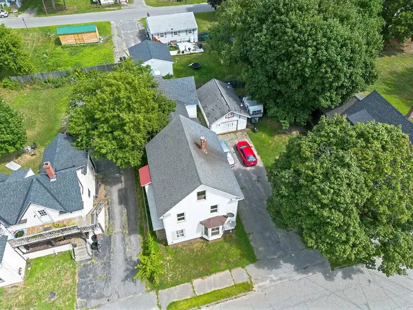 31 High ST, Waterville, ME 04901