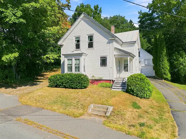 77 High ST, Waterville, ME 04901