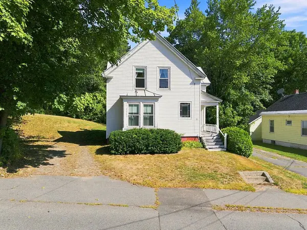 77 High ST, Waterville, ME 04901