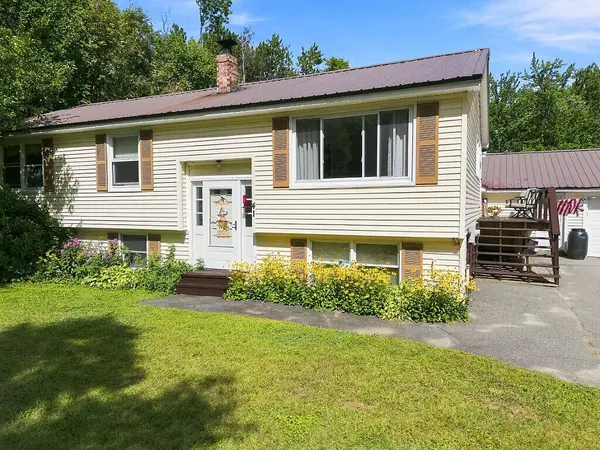 41 Crescent ST, Skowhegan, ME 04976