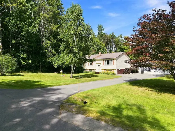 41 Crescent ST, Skowhegan, ME 04976