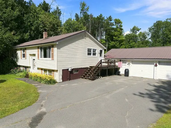 41 Crescent ST, Skowhegan, ME 04976