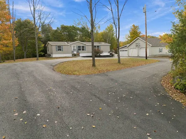217 Hinkley RD, West Gardiner, ME 04345