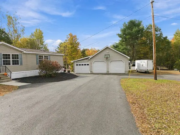 217 Hinkley RD, West Gardiner, ME 04345