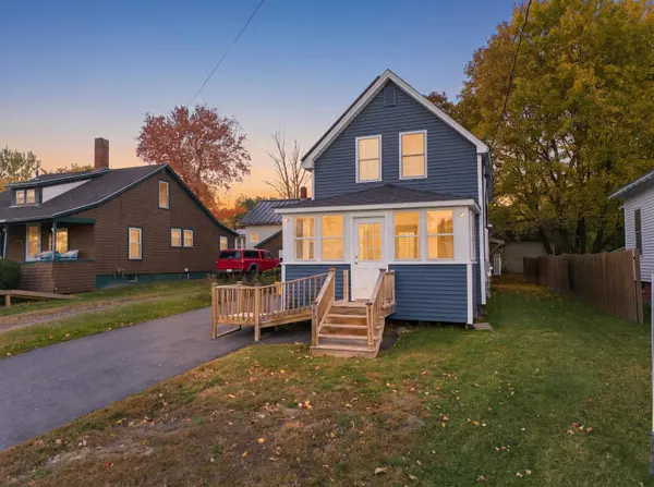 9 Russell ST, Waterville, ME 04901