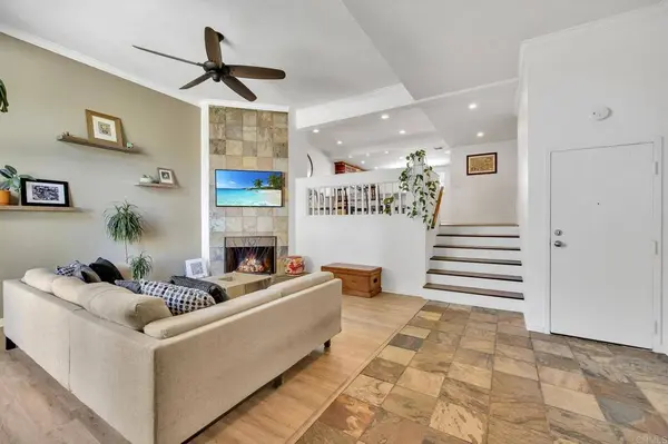 6755 Caminito Del Greco, San Diego, CA 92120