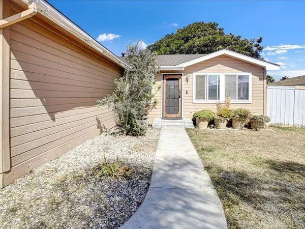 675 Parker Street, Oceanside, CA 92057