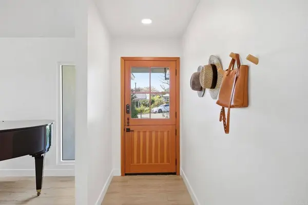 1801 Ratcliff RD, Carlsbad, CA 92008