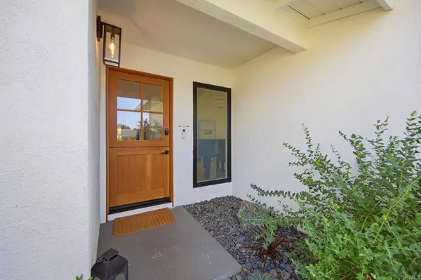 1801 Ratcliff RD, Carlsbad, CA 92008