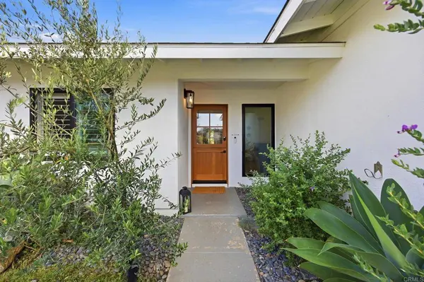 1801 Ratcliff RD, Carlsbad, CA 92008