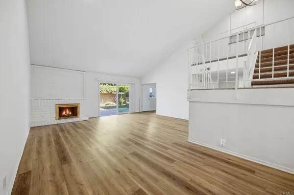 4 Windwood, Irvine, CA 92604