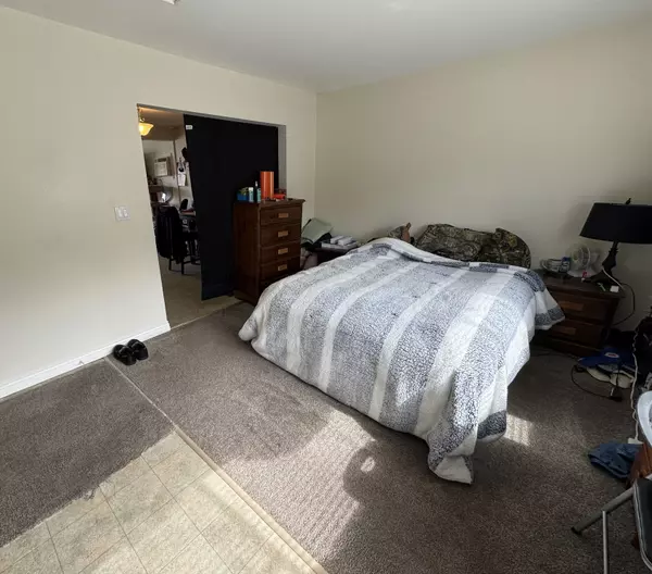 Abbotsford, BC V2S 6J9,1414 Kipling St