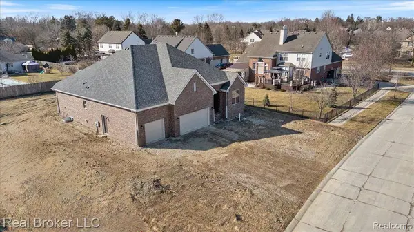 53983 STONYFORD Drive, New Baltimore, MI 48047