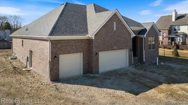 53983 STONYFORD Drive, New Baltimore, MI 48047