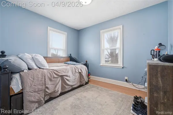 23241 Hill AVE, Warren, MI 48091
