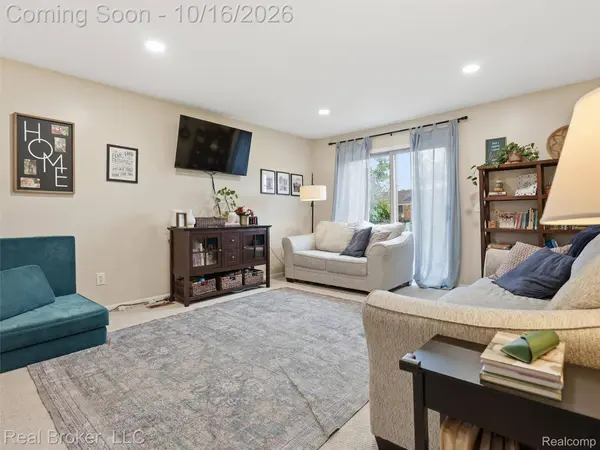 11587 Beaconsfield RD, Washington Township, MI 48094