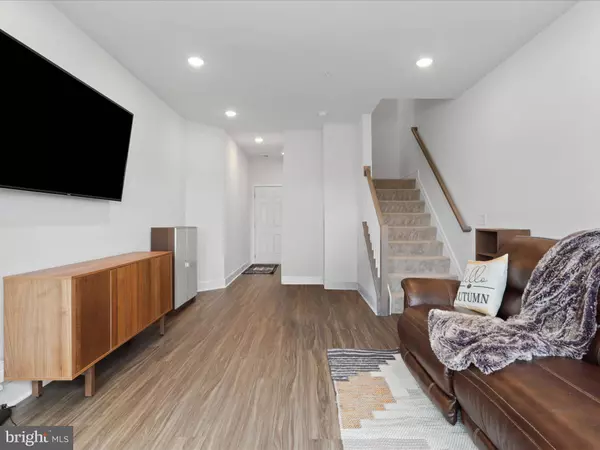 20789 LAMLASH TER, Ashburn, VA 20147