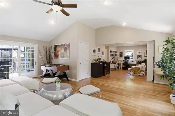 2432 ROCKBRIDGE ST, Vienna, VA 22180