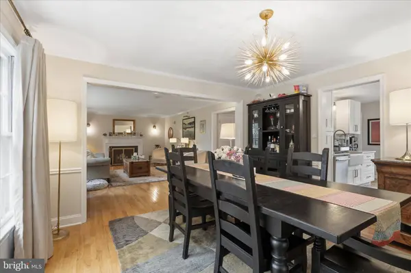 108 OAKMONT CT NE, Vienna, VA 22180