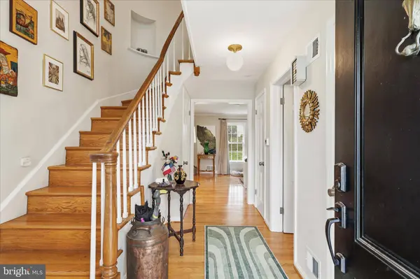 108 OAKMONT CT NE, Vienna, VA 22180