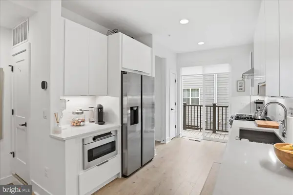 7331 BLADE DR, Falls Church, VA 22042