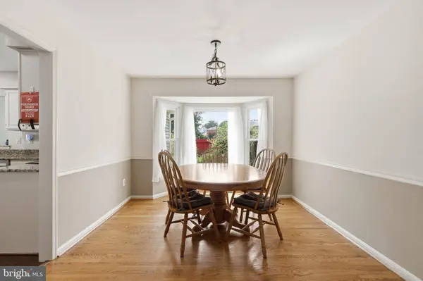 5406 SEQUOIA FARMS DR, Centreville, VA 20120