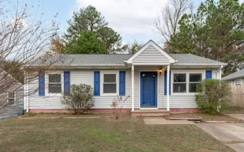 821 Shari Ct, Durham, NC 27704-5413