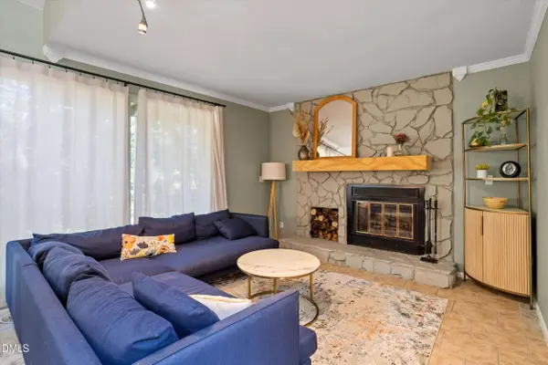 5 Sandstone Ridge DR, Durham, NC 27713