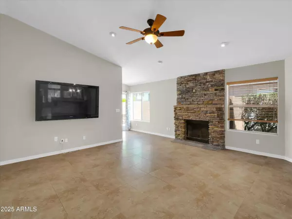 4046 E CHAPAROSA Way, Cave Creek, AZ 85331