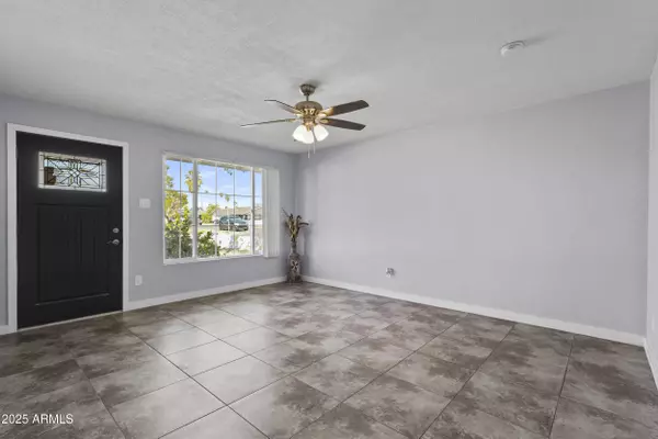 6807 N 37TH Drive, Phoenix, AZ 85019