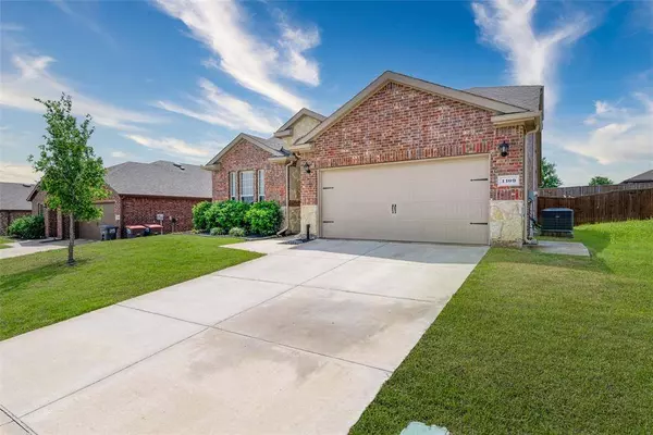 1109 Holly Street, Anna, TX 75409