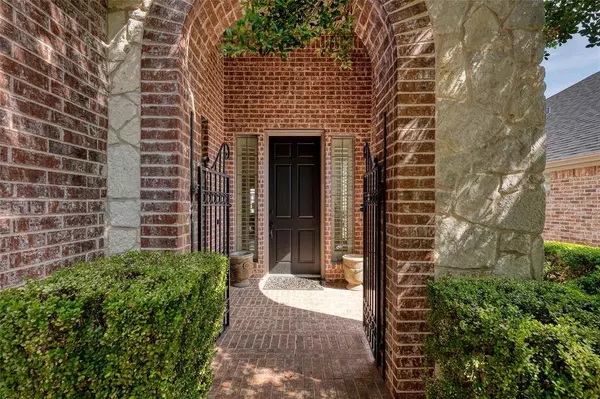 1205 Stoneoak Drive, Mckinney, TX 75072