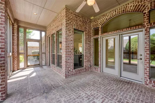 1205 Stoneoak Drive, Mckinney, TX 75072