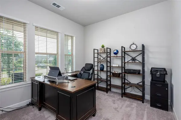 1820 Welker Drive, Van Alstyne, TX 75495