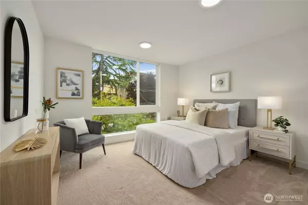 2439 NW 61st ST #A, Seattle, WA 98107