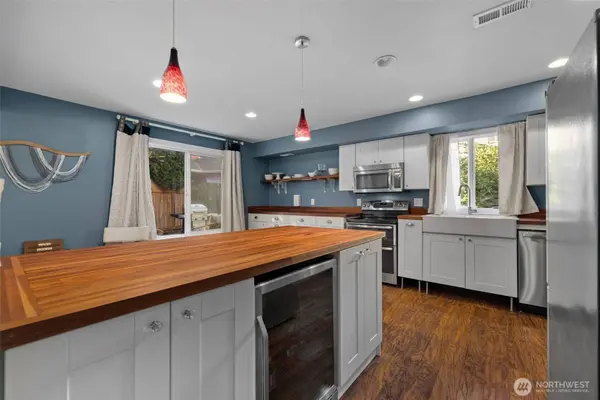 3111 154th ST SW, Lynnwood, WA 98087