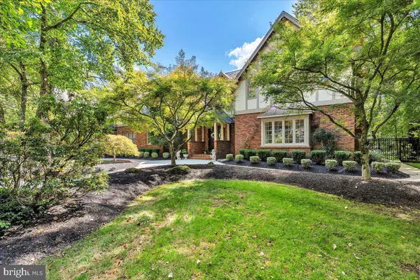 225 W TAUNTON AVE, Berlin, NJ 08009