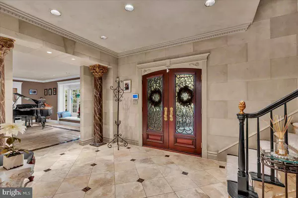 225 W TAUNTON AVE, Berlin, NJ 08009