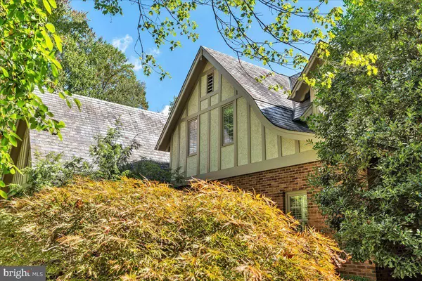 225 W TAUNTON AVE, Berlin, NJ 08009