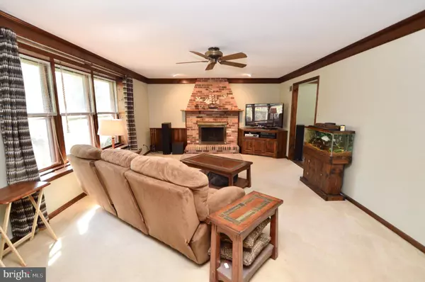 10 SPEARHEAD TRL, Shamong, NJ 08088