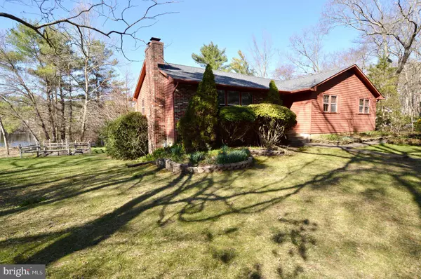 10 SPEARHEAD TRL, Shamong, NJ 08088