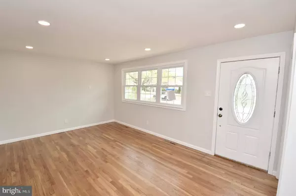 30 HILL DR, Pine Hill, NJ 08021