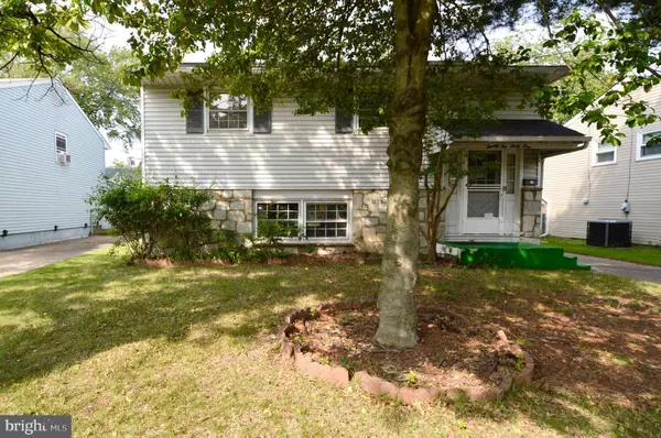 2264 NORWOOD AVE, Pennsauken, NJ 08110