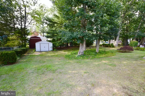 1028 STANDISH DR, Turnersville, NJ 08012