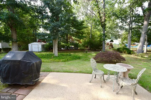 1028 STANDISH DR, Turnersville, NJ 08012