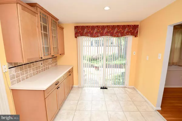 1121 CRANE DR, Cherry Hill, NJ 08003